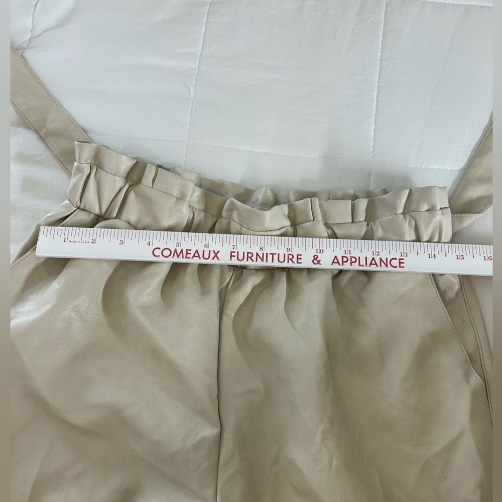 Bagatelle‎ Faux Leather Cream Pull On Paper Bag Pants Size Small - Picture 8 of 10